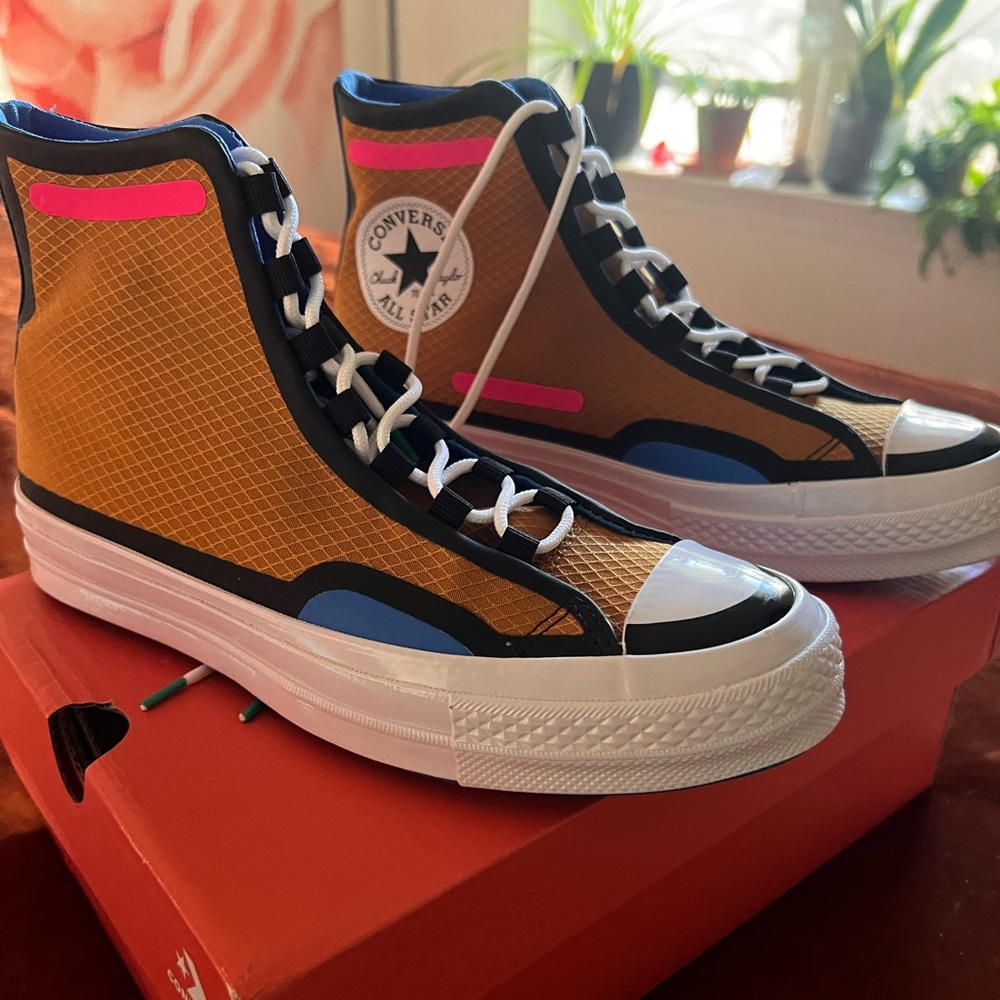 CONVERSE, Multi Color, Sz 6.5 — NEVER WORN